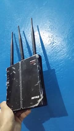 Buffalo Wifi 3 Antenna Router  With New Feature