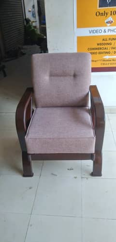 Sofa repair kapra change repairing furniture polish karte hain
