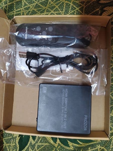 PROZER HDMI Switch 3 in 2 out HDMI Splitter 9