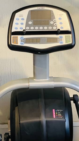CYBEX arc trainer 630A slightly used USA import 16