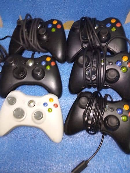Xbox 360 Wirless and wird controller available ps4 k bi available hy 2