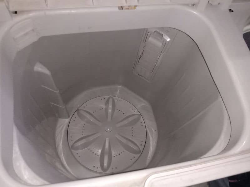 ToYo Washing Machine 5