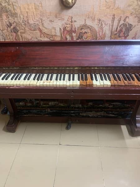 Yamaha piano 4