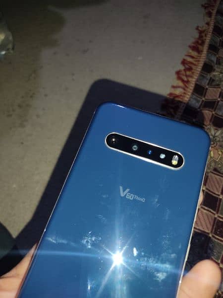 LG v60 thinq   8/128GB 7