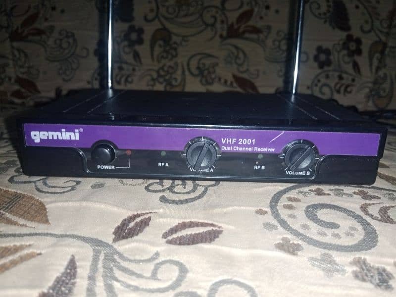 DELIVERY POSSIBLE۔ GIMINI VHF DUAL MIC RECEIVER
 DUAL ANTENNA 0