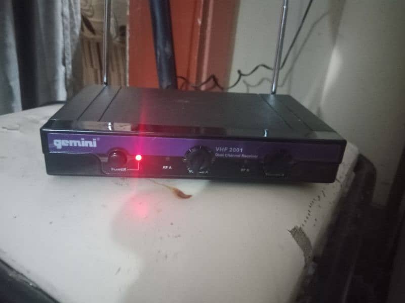 DELIVERY POSSIBLE۔ GIMINI VHF DUAL MIC RECEIVER
 DUAL ANTENNA 6