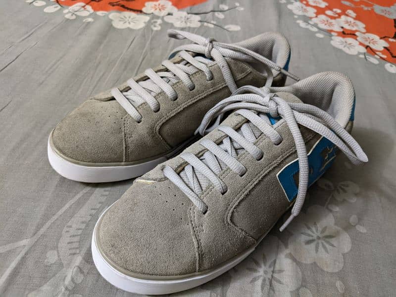 DC Skate Shoes Light grey SUEDE Leather. 3