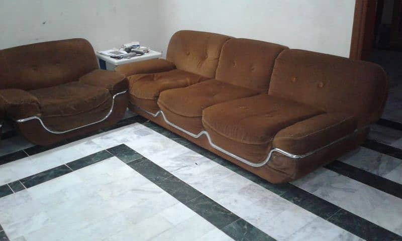 velvet sofa set for sell 7