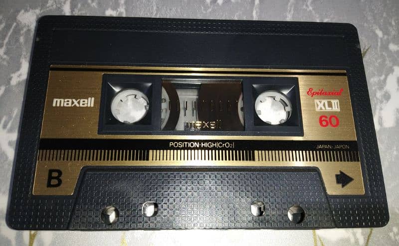 audio cassettes 4