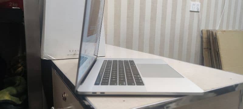 macbook pro 2017/2018/2019/2020/M1 and more 12