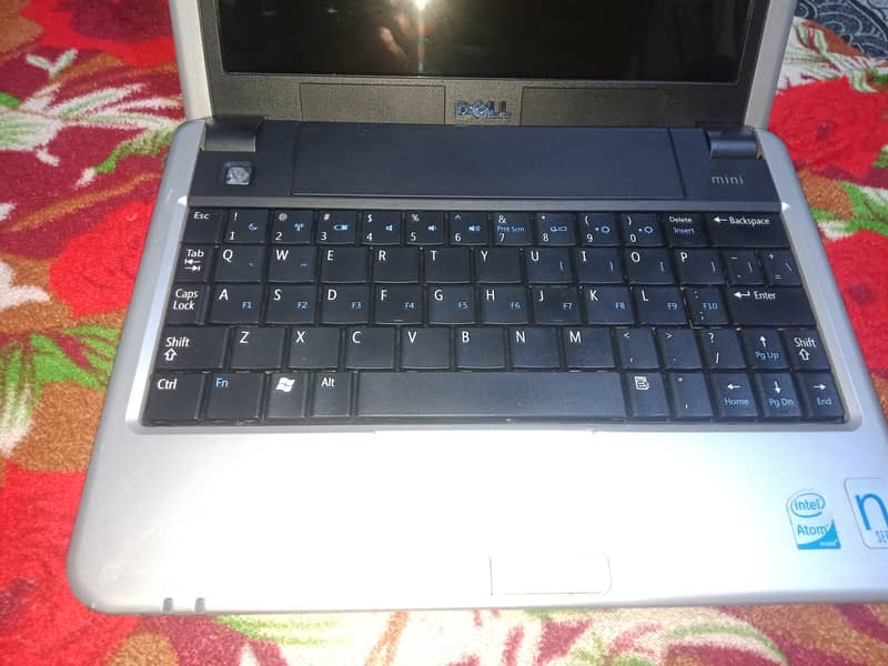 FIXED PRICE (HARD DISK FAULTY) Dell Mini Laptop in Excellent Condition 6
