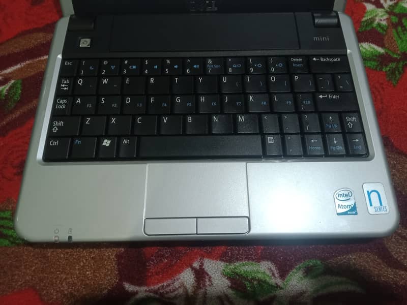 FIXED PRICE (HARD DISK FAULTY) Dell Mini Laptop in Excellent Condition 13