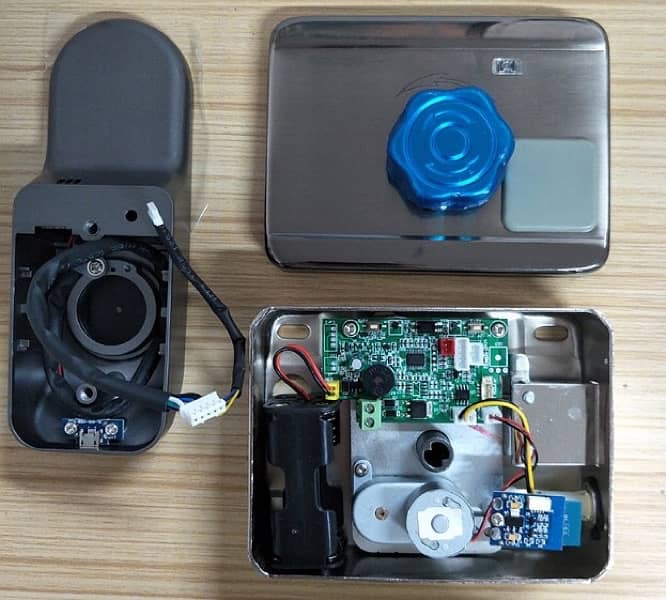 Smart Keyless Door Locks  Fingerprint wifi Mobile App 2