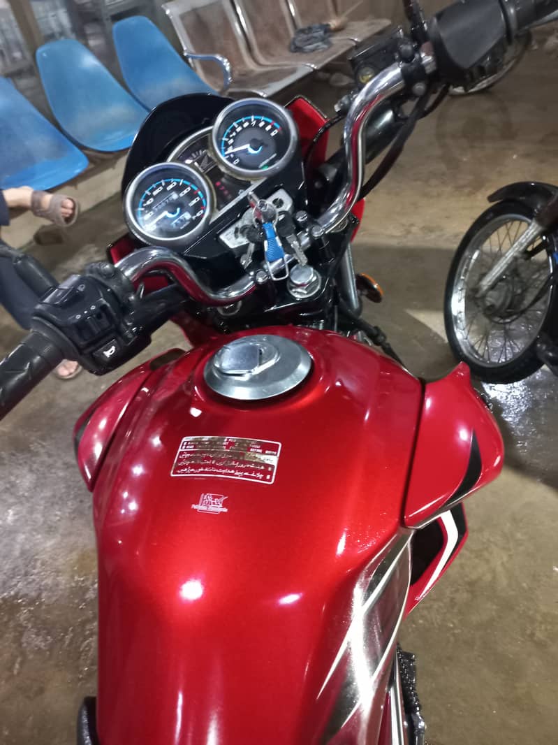 Honda CB 150f 3