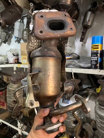 Catalytic Converter Silencer Prado Nissan Mercedes Lancer Swift Mark X
