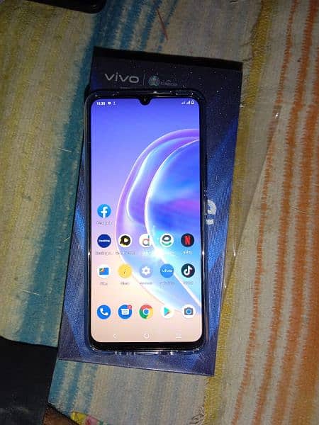 vivo v 21 olx