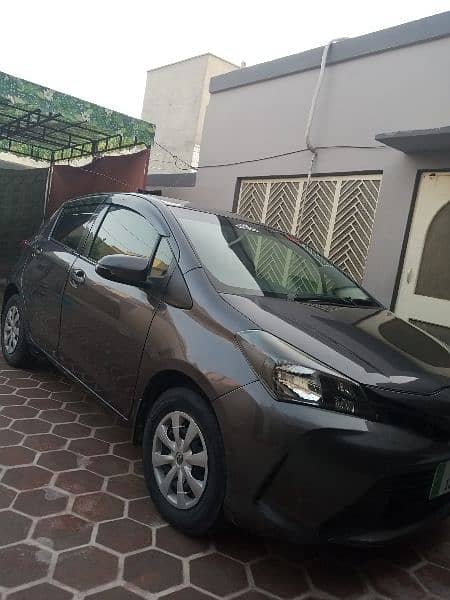 toyota vitz2014/18 genuine scratches and touch ups 2