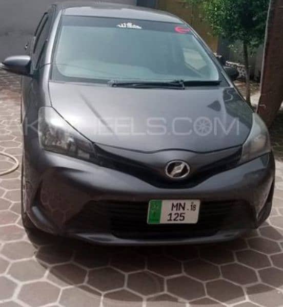 toyota vitz2014/18 genuine scratches and touch ups 11