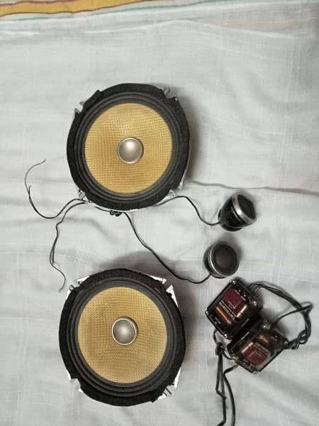Components speakers for amplifier and woofer sound system 12