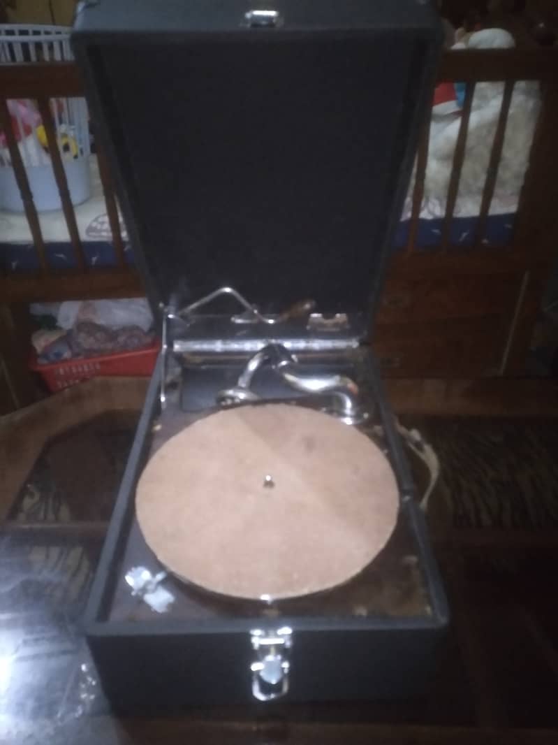 Gramophone 102 model 4