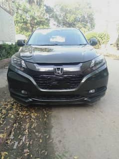 Honda. Vezel 2015 model 15 regstrd Army green