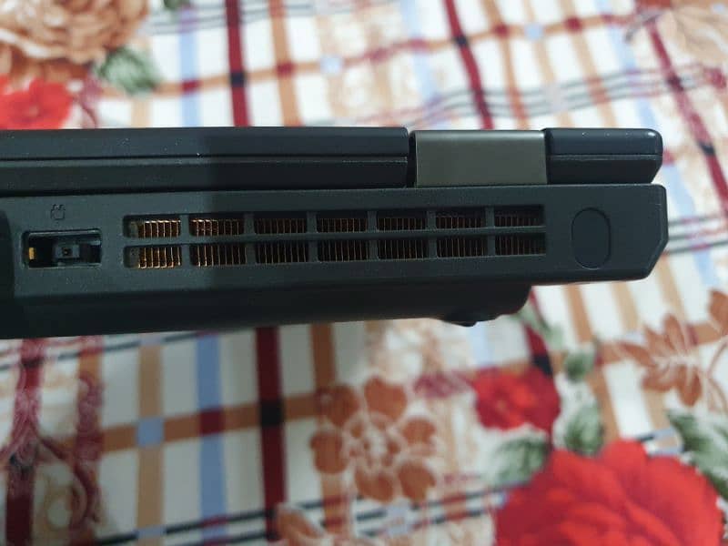 Lenovo thinkpad workstation w540 9