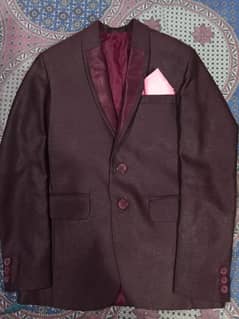 New 2 piece suit for boys new only 1time used in cheap price