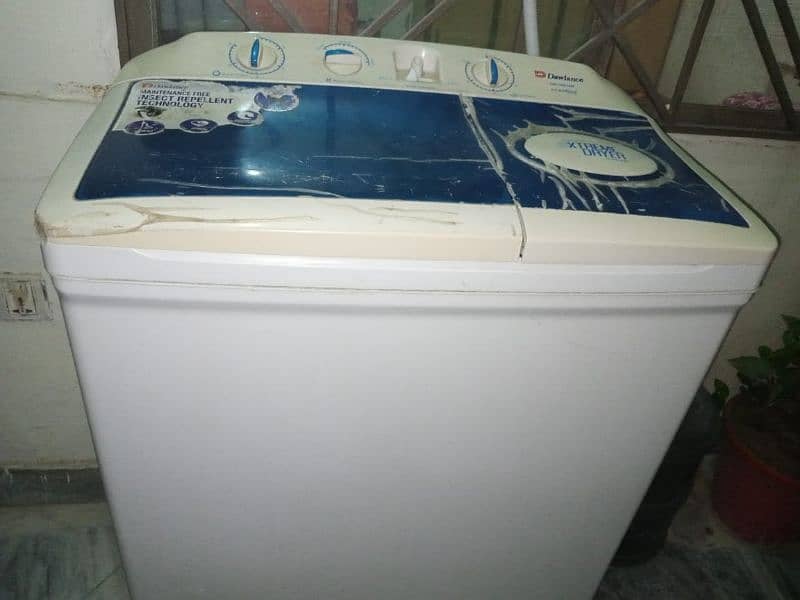 Dawlance washing machine
DW 5500 HZP
7kg in excilent condition 1