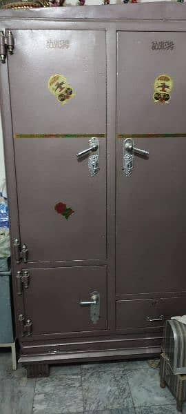 Iron Almari 3 doors full size 4