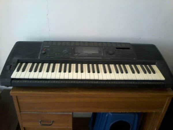 yamaha psr 520 display