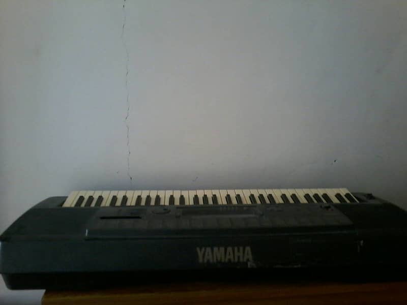 Dead   yamaha psr 520 read full add 3