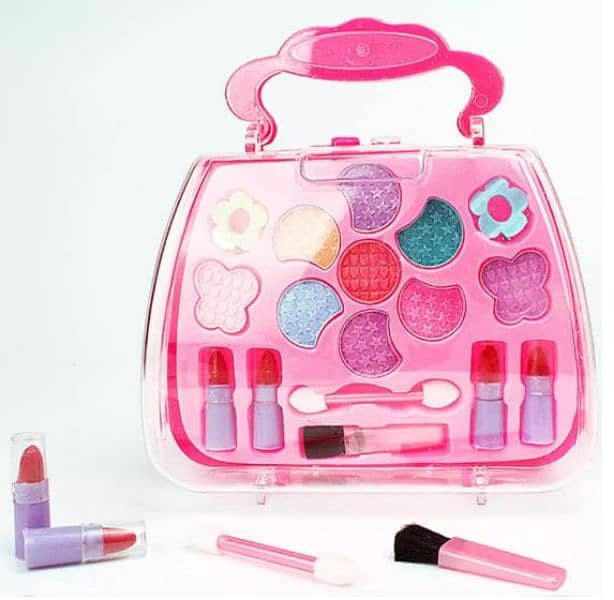 Kids Makeup Kit Cosmetic Jewellery Brefcase with Realapplicable Makeup 0