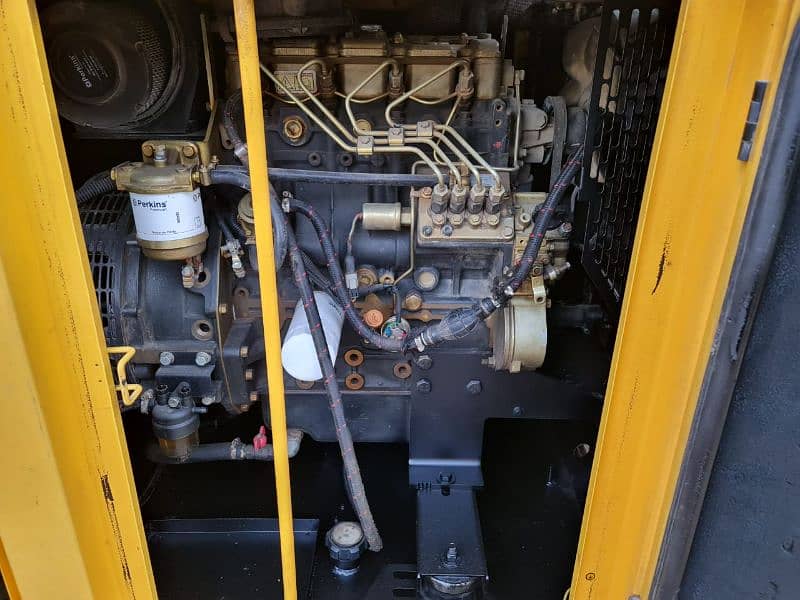 20 KVA Perkins UK 4