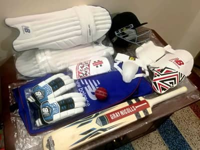 Professional & Club Standard Cricket Kit with English Willow Bat 8