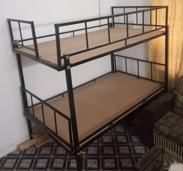 Iron bunk bed urgent sale 0