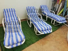Swimming pool beds recliners loungers rest chairs relaxing pool side