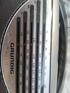 Grundig Radio 5 bands with FM in excellent condition available 0