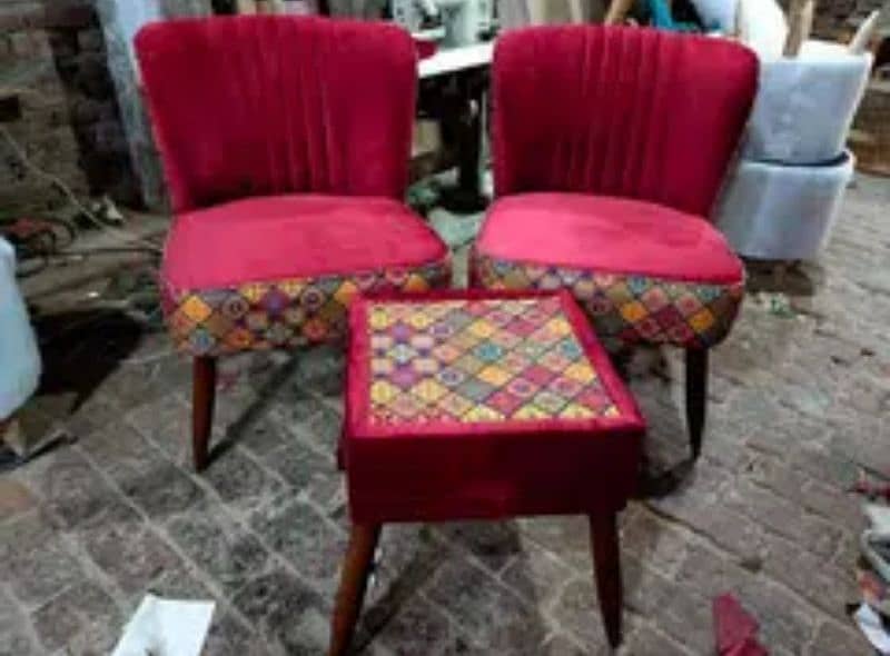 Pair Of Bedroom Chair & Coffee Table Bijan Interiors 3