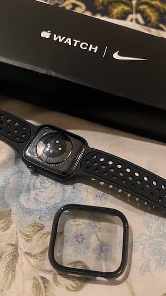 APPLE WATCH SERIES 7 - NIKE EDTION 1