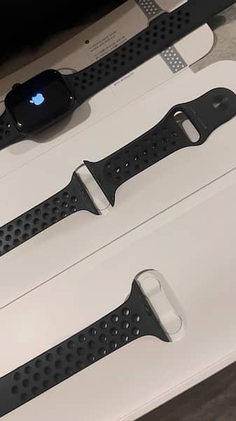 APPLE WATCH SERIES 7 - NIKE EDTION 11