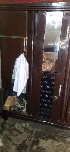 safe almari condition 10/9