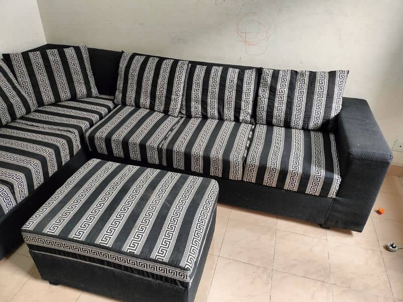 L shape 7 seater sofa set in good condition 2