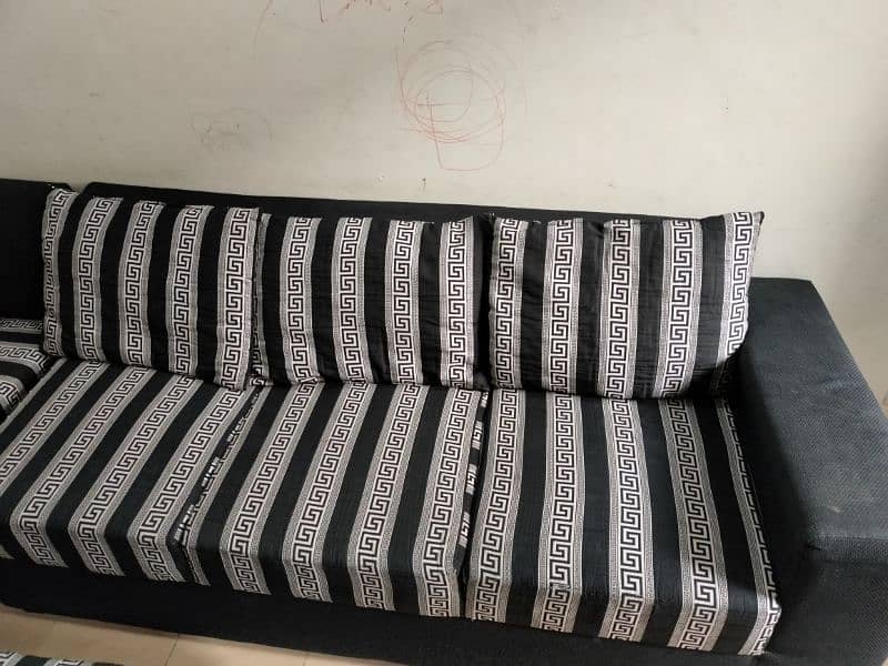 L shape 7 seater sofa set in good condition 4