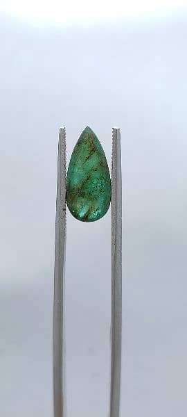 Natural Emerald Stone 2