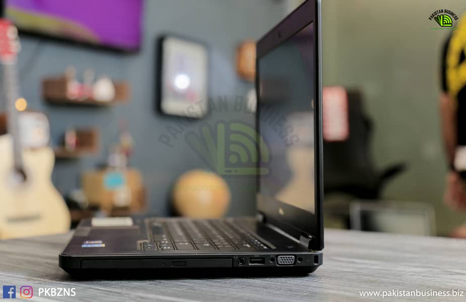 Dell Latitude 5440 - 2 GB FOR GAMING & RENDERING 3