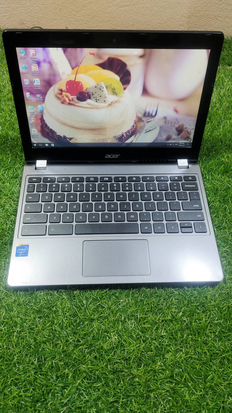 Acer C740 Chromebook with Windows 10 1