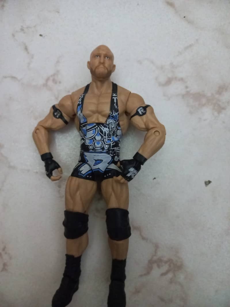 WWE ACTION FIGURES 1