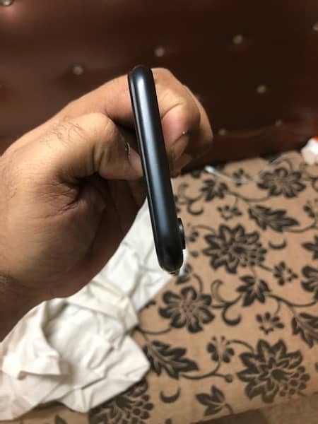 iPhone XR 64gb nonpta 2