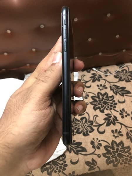 iPhone XR 64gb nonpta 3