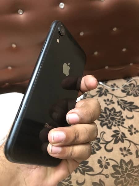 iPhone XR 64gb nonpta 4